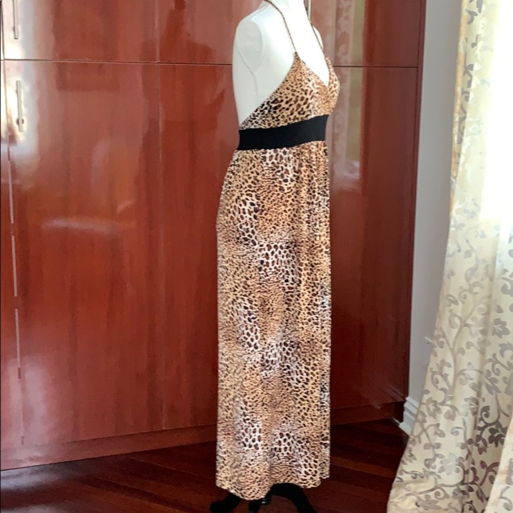 Dress - Picture 2 of 3
